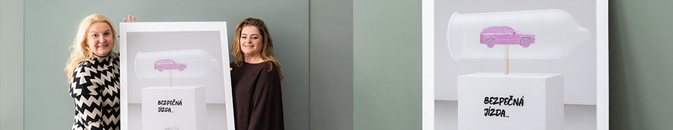  DEBRA ČR – Předání unikátních printů od Tomáše Břínka (TMBK) do REHASPRING centra.